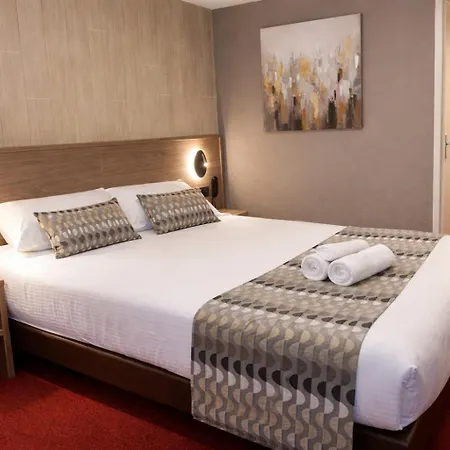 Logis Hotel-Restaurant Spa Le Lac-3